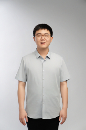 杨逸飞